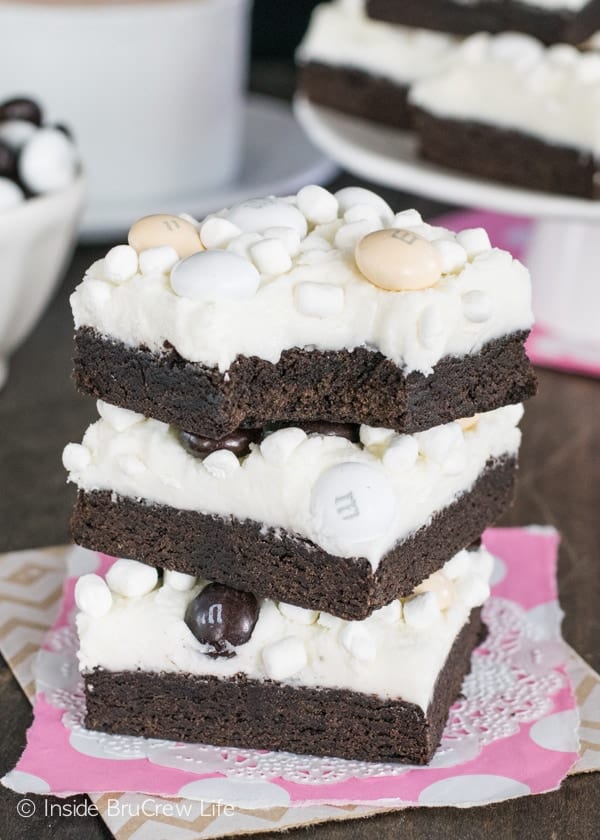 Mocha Hot Chocolate Cookie Bars - chocolate, coffee, and a marshmallow frosting add a fun twist to these easy cookie bars