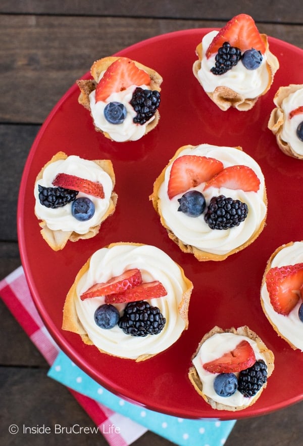 Lemon Mousse Dessert Cups - fresh berries & lemon cheesecake makes these a fun summer treat.