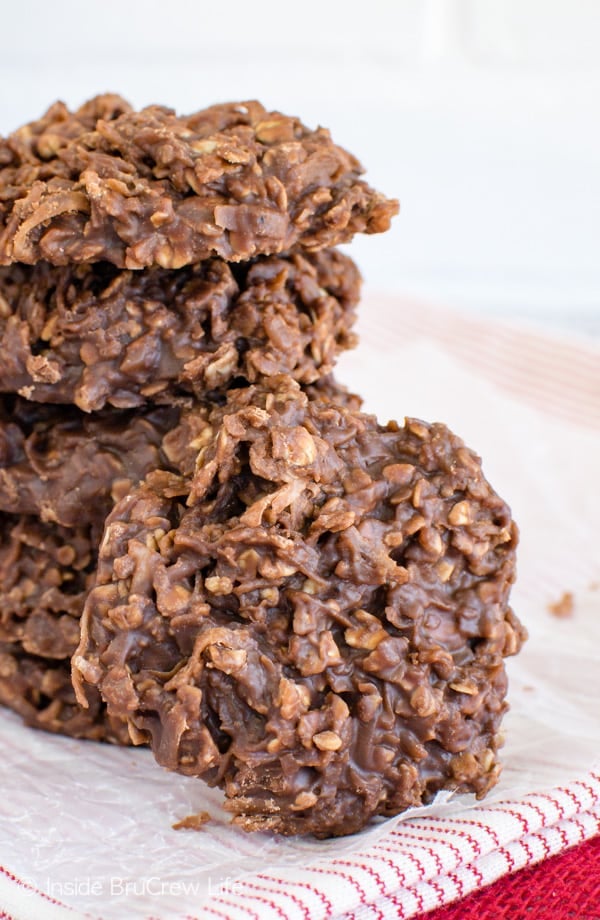 Adding coconut and Nutella to these Nutella No Bake Cookies made them taste amazing! Great no bake dessert recipe!