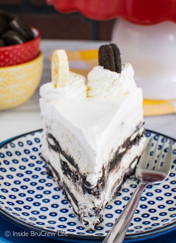 This Oreo Banana Cream Icebox Cake is a fun and delicious no bake dessert recipe to try when it is too hot to bake. 