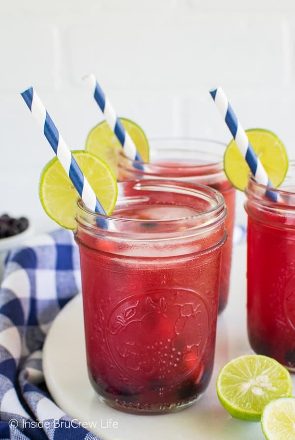 Sparkling Key Lime Fruit Punch - key lime and fruit punch make this a refreshing drink to enjoy on a hot day! Awesome drink recipe!