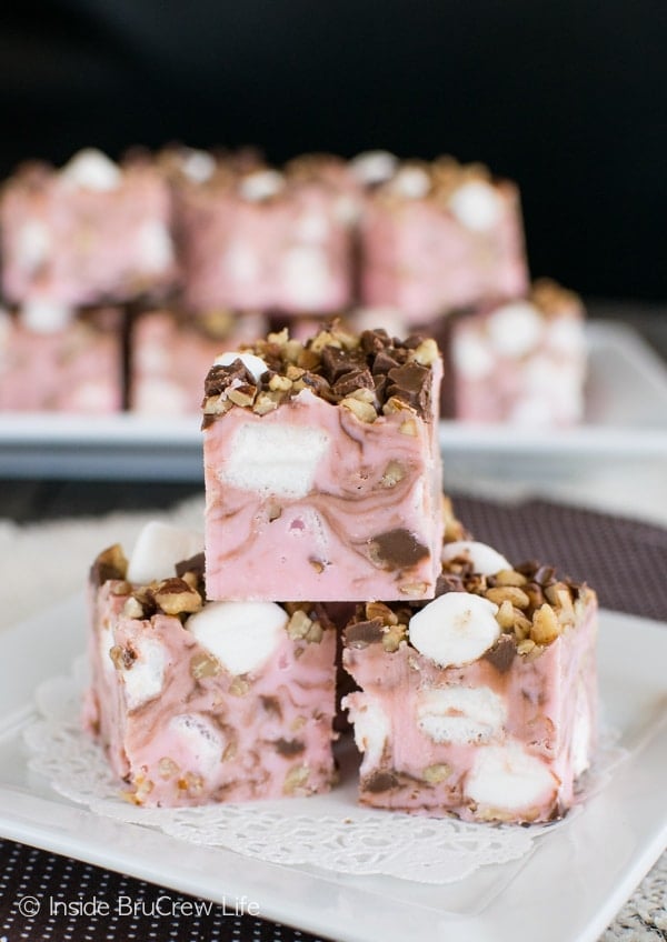 Strawberry Rocky Road Fudge - adding pecans, chocolate, and marshmallows to this easy no bake dessert is the best idea ever. 