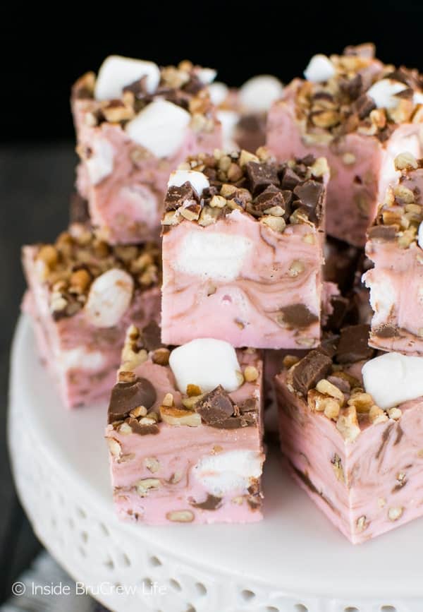 Strawberry Rocky Road Fudge - this easy fudge is loaded with marshmallows, pecans, and chocolate chunks. Awesome no bake dessert recipe!