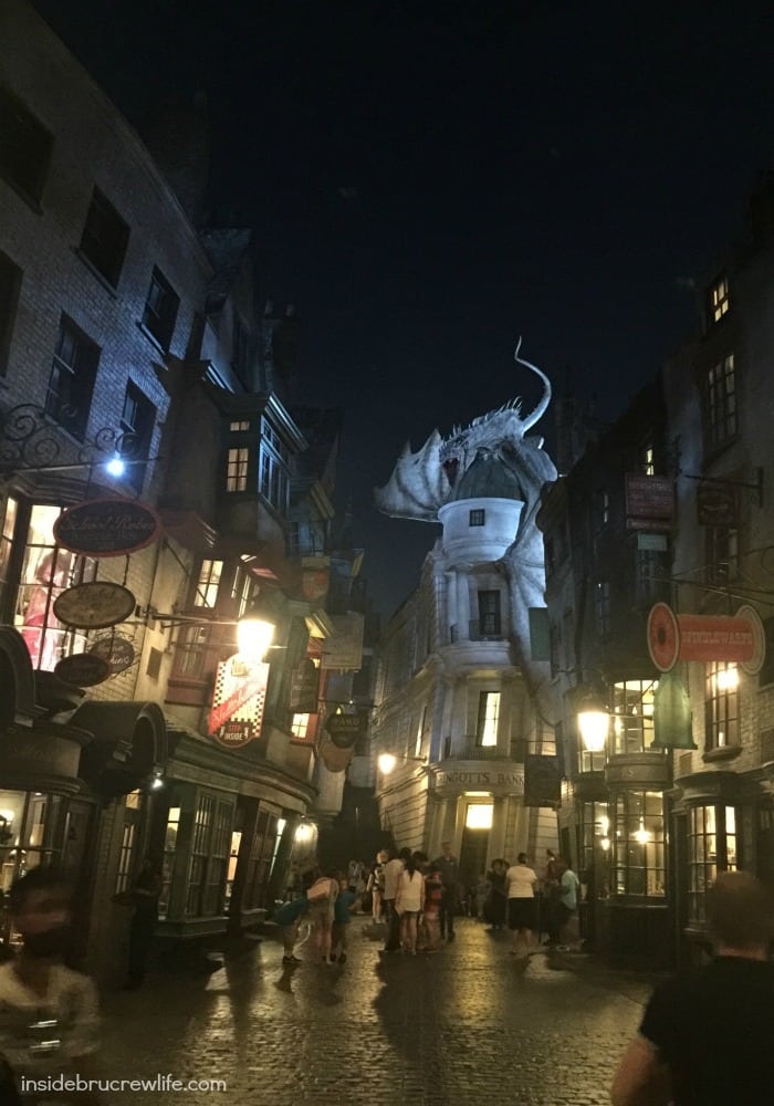 Visit the parks at night for less crowds & less wait time is one one of my tips for enjoying the Wizarding World of Harry Potter