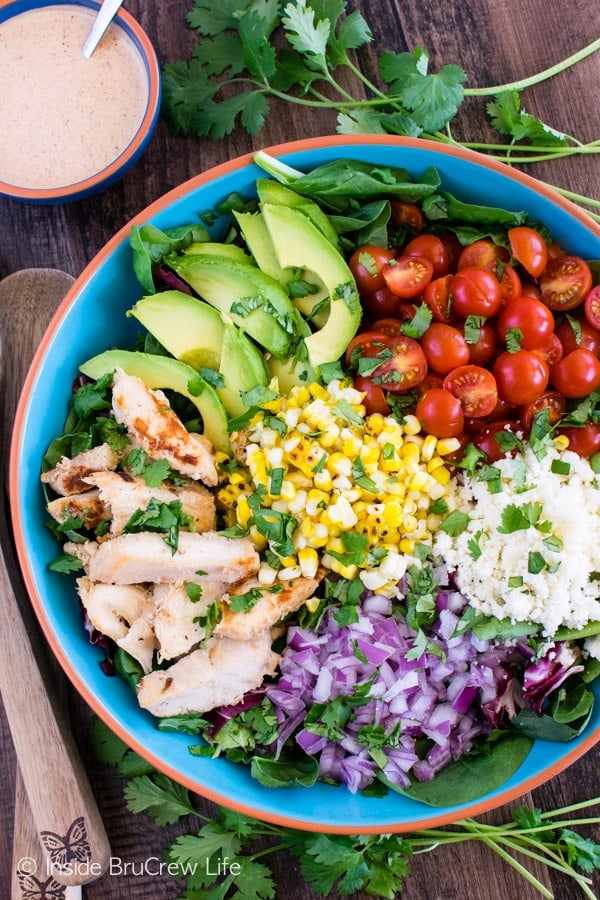 Mexican Street Corn Chicken Salad - grilled corn, veggies, chicken, and a chili lime ranch dressing makes this salad a hit for dinner!
