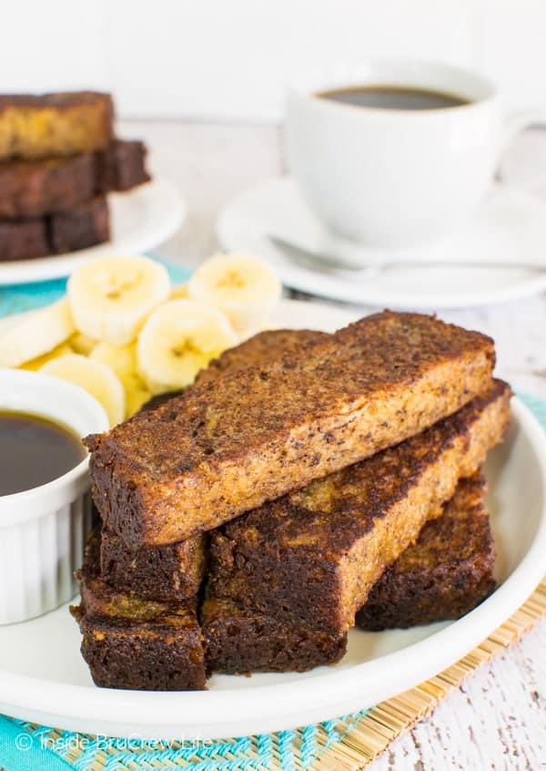 Banana Bread French Toast Sticks - use a loaf of your favorite banana bread to make this easy breakfast treat. Great recipe for busy mornings!