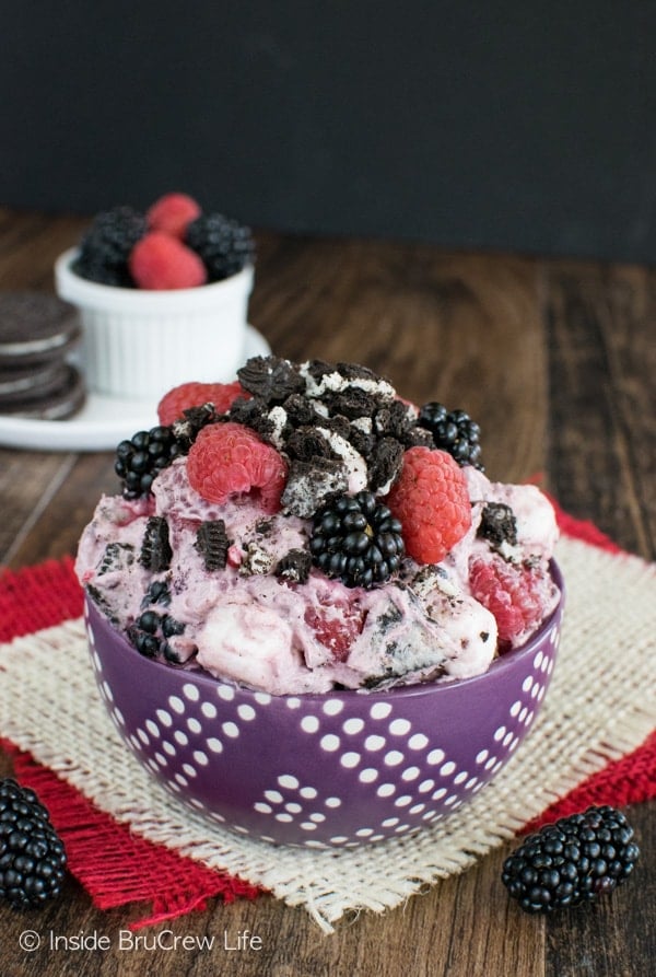 Berry Cookies and Cream Fluff Salad - cookies and berries make this easy dessert salad a fun choice for picnics. Great no bake recipe!