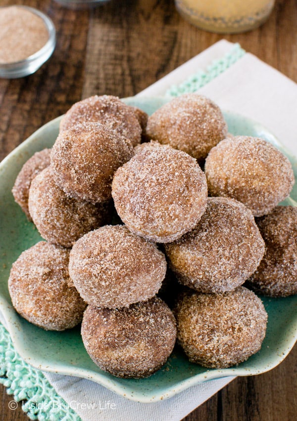 Cinnamon Sugar Apple Donut Holes | Fall Recipes That Aren't Boring | Homemade Recipes
