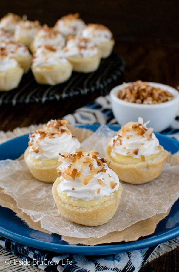 Coconut Cream Cheesecake Pie Bites - little pie crusts packed with creamy coconut goodness make a great mini dessert recipe for fall dinner parties.