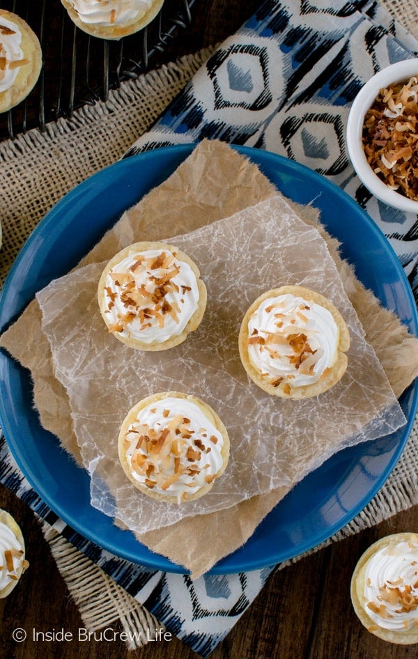 Coconut Cream Cheesecake Pie Bites - easy mini pies packed with coconut goodness are a great for fall parties.