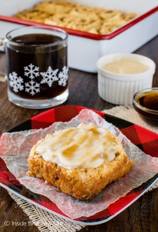 Easy Apple Cinnamon Rolls - soft fluffy rolls filled with cooked apples and cinnamon sugar is a delicious breakfast choice!