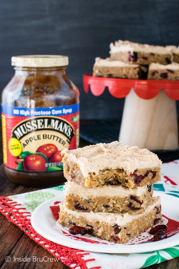 Frosted Cranberry Apple Butter Bars - this easy oatmeal bar recipe is loaded with cranberries and apple butter goodness.