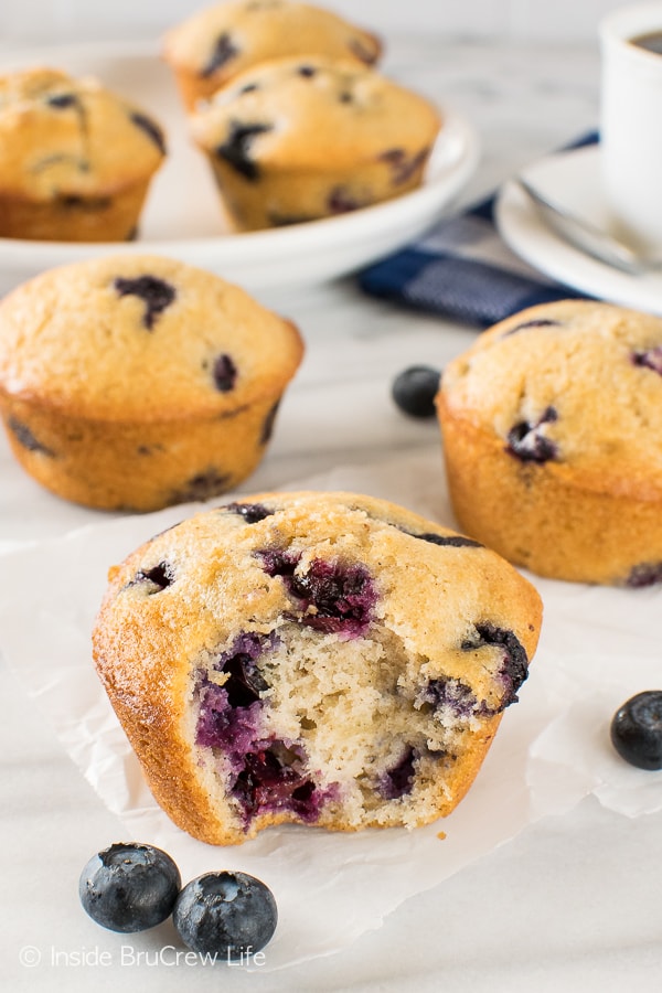 Blueberry Chai Muffins - soft fluffy muffins filled with spices and fresh berries is a great idea to start out the day. Great breakfast recipe!