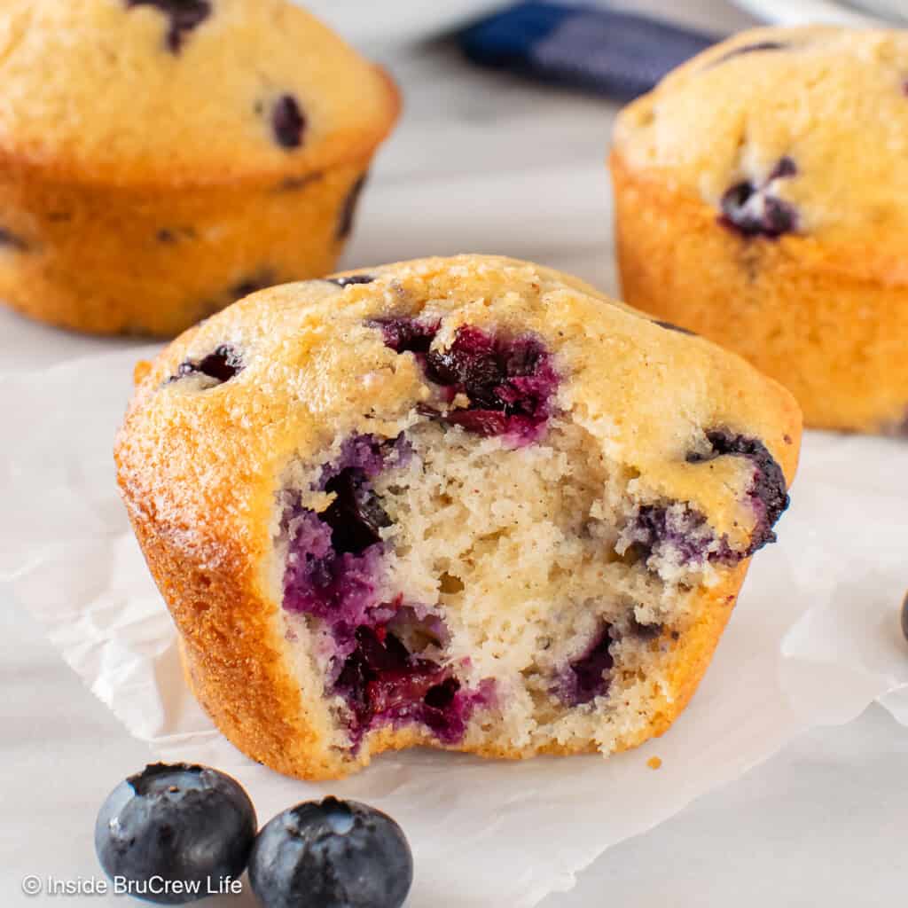 Blueberry Inide Sour Cream Blueberry Muffins Recipe | Inside BruCrew Life