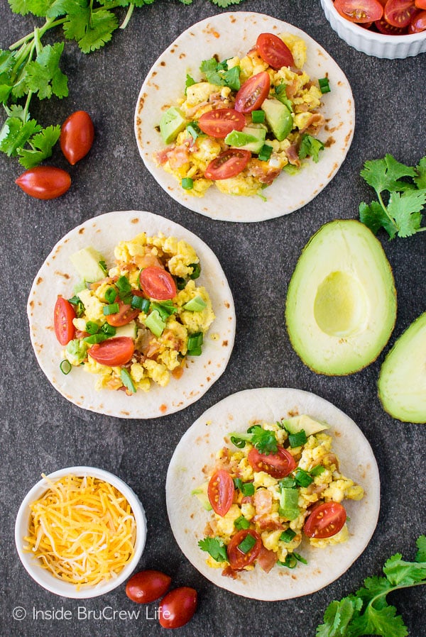 Bacon Egg Breakfast Tacos - loaded egg tacos are a delicious and healthy way to start the day! Great breakfast recipe!