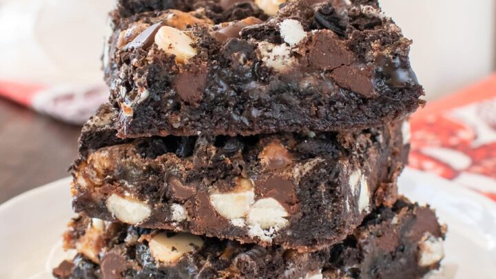 https://insidebrucrewlife.com/wp-content/uploads/2017/03/Ooey-Gooey-Brownies-8-1-720x405.jpg