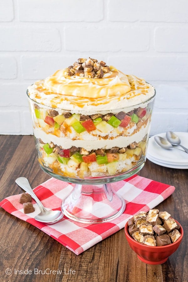 Apple Snickers Cheesecake Trifle - apples, cake, candy bars, and cheesecake make this easy no bake dessert recipe perfect for summer picnics