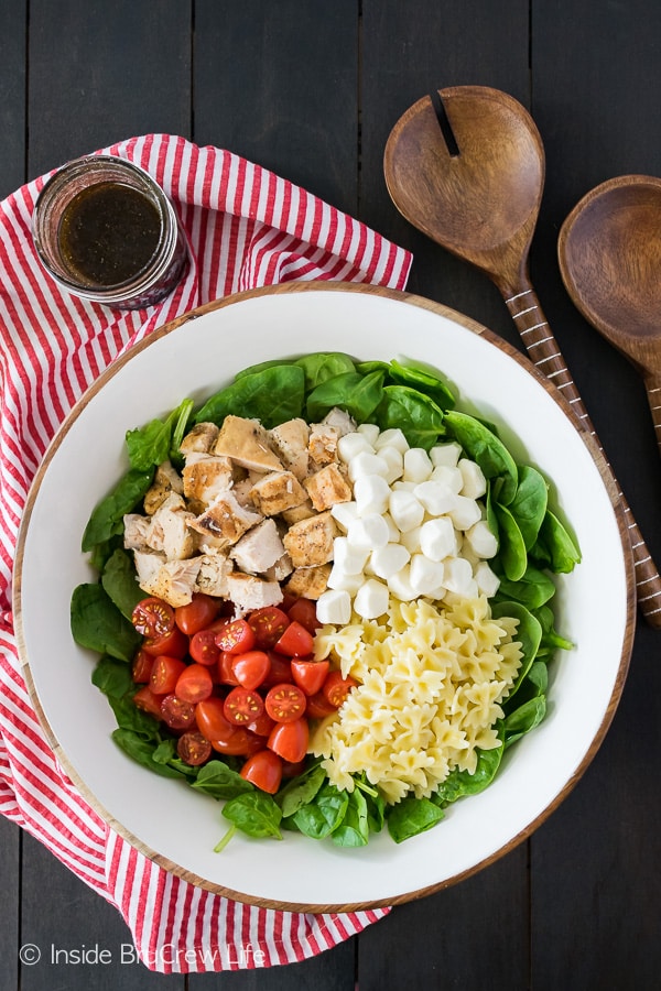 Spinach Chicken Caprese Salad - Inside BruCrew Life