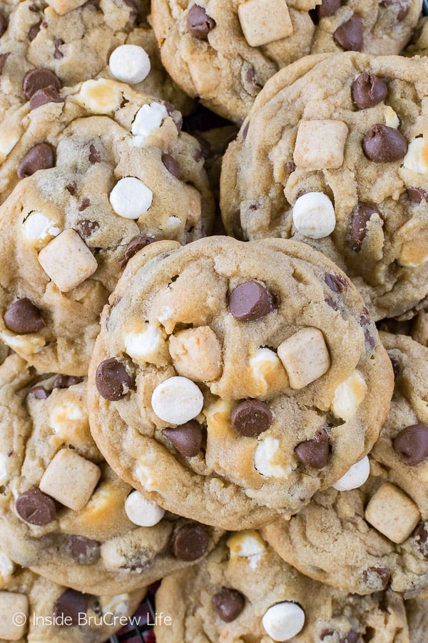 Biscoff S'mores Pudding Cookies - soft and chewy cookie butter cookies loaded with a fun s'mores mix. Great recipe for your cookie jar!