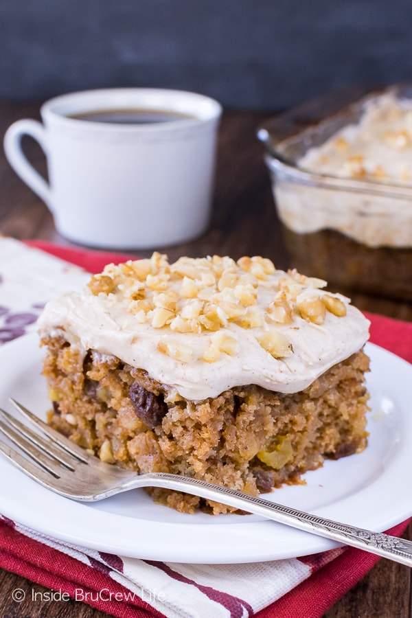 Maple Apple Walnut Cake - adding fruits and nuts to this easy homemade cake gives it such a delicious texture. It's the perfect recipe for any fall party!