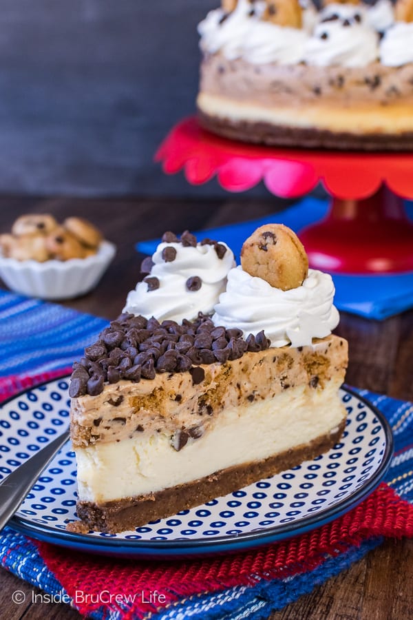 Chocolate Chip Cookie Mousse Cheesecake - a sweet cookie crust and a cookie mousse add so much fun to this creamy cheesecake. Great dessert recipe to share with friends and family.