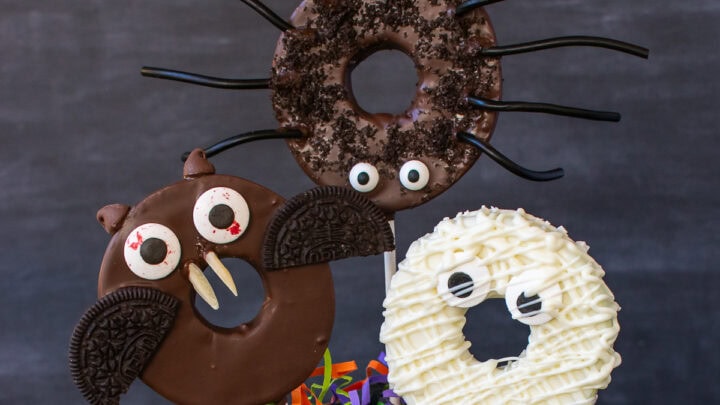 Chocolate Dipped Halloween Apple Slices - Inside BruCrew Life