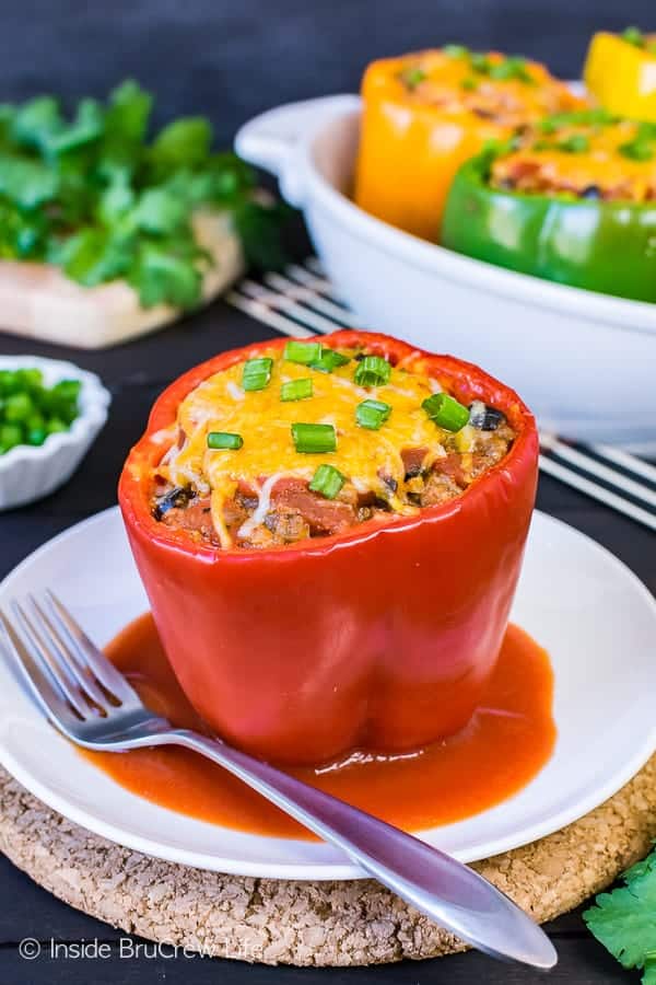 Healthy Stuffed Peppers - this healthy dinner is loaded with meat and veggies. Easy nutritious recipe to make for dinner!