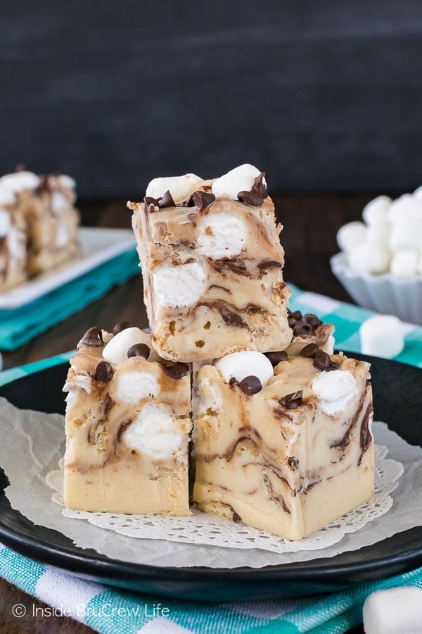 Peanut Butter Avalanche Fudge - easy peanut butter fudge loaded with cereal, chocolate, and marshmallows. Great recipe for holiday parties!