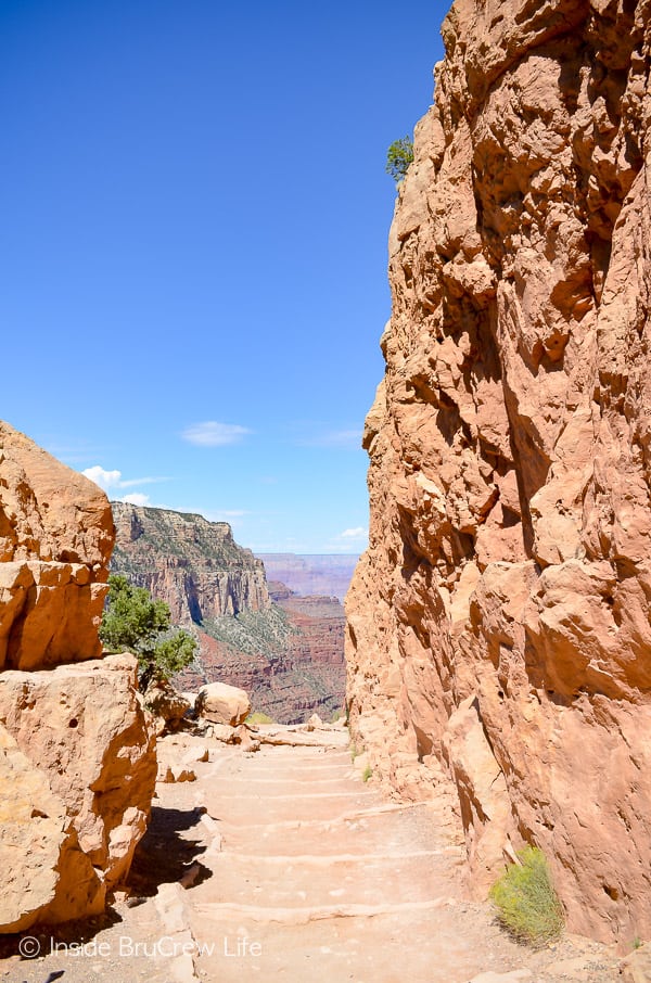 Visiting Grand Canyon National Park - hiking the South Kaibab Trail 