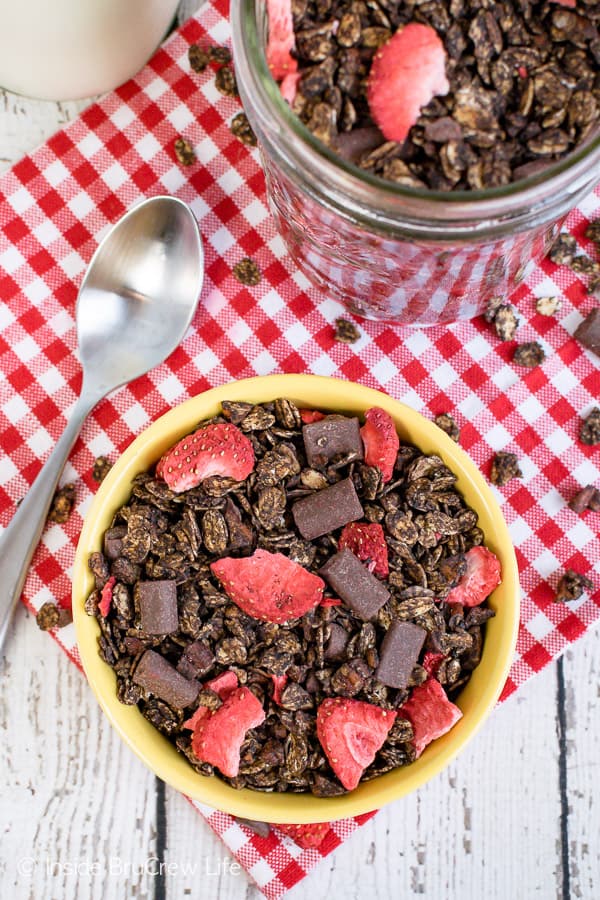 Chocolate Covered Strawberry Granola - making homemade granola is fun and easy using different mix ins. Try this recipe for breakfast or snacks! #homemade #chocolate #breakfast #snackmix #strawberry #afterschoolsnack #healthy #healthysnack
