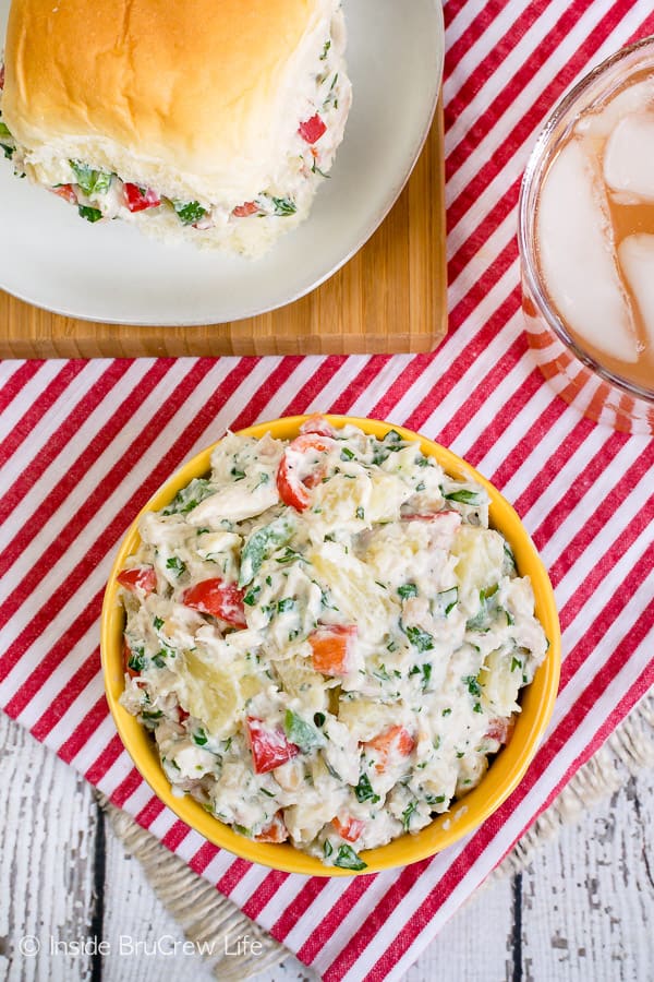 Hawaiian Chicken Salad - this healthy chicken salad is loaded with fruit, nuts, peppers, and Greek yogurt. Make this easy recipe for summer picnics and potlucks. #chicken #salad #healthy #dinner #picnicfood #easy #recipe #pineapple