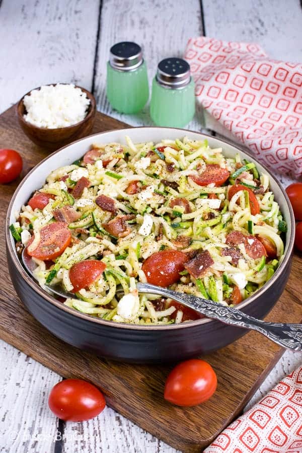 BLT Zucchini Salad - add your favorite summer sandwich to a healthy green salad. Try this easy recipe for picnics and dinner. #zucchini #salad #blt #bacon #sidedish #healthy #leanandgreen #lowcarb 
