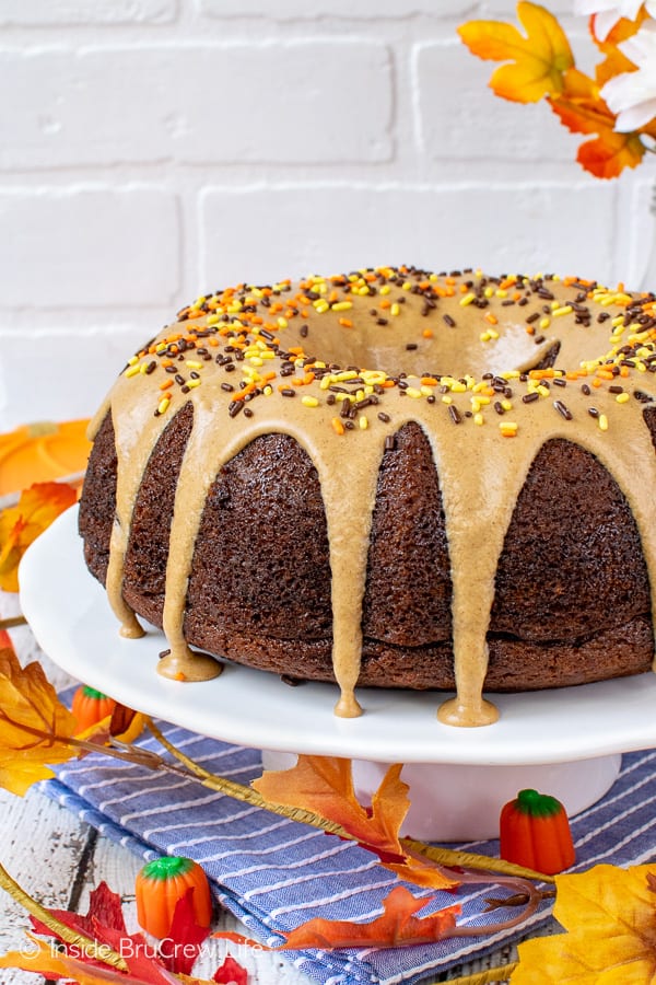 Pumpkin Spice Bundt Cake - Inside BruCrew Life