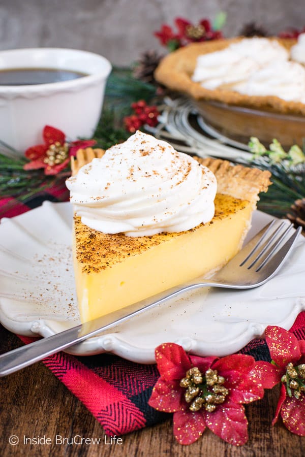 https://insidebrucrewlife.com/wp-content/uploads/2018/12/Eggnog-Cream-Pie-7-1.jpg