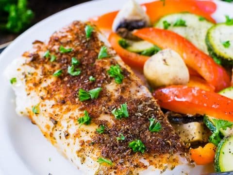 https://insidebrucrewlife.com/wp-content/uploads/2019/01/Sheet-Pan-Chili-Lime-Cod-4-1-480x360.jpg