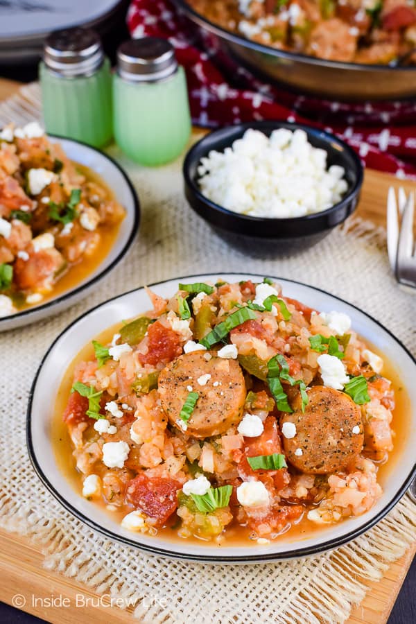 Tomato Basil Cauliflower Rice and Sausage - cauliflower rice, tomatoes, and sausage mixed together in a one pan skillet dinner. Make this healthy recipe when you need dinner in a hurry! #cauliflower #tomatobasil #leanandgreen #healthydinner #chickensausage