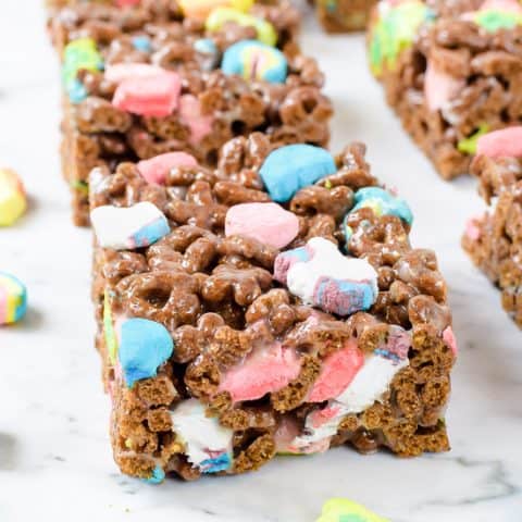 Easy Lucky Charms Marshmallow Treats Recipe {3 Ingredient} - Inside ...