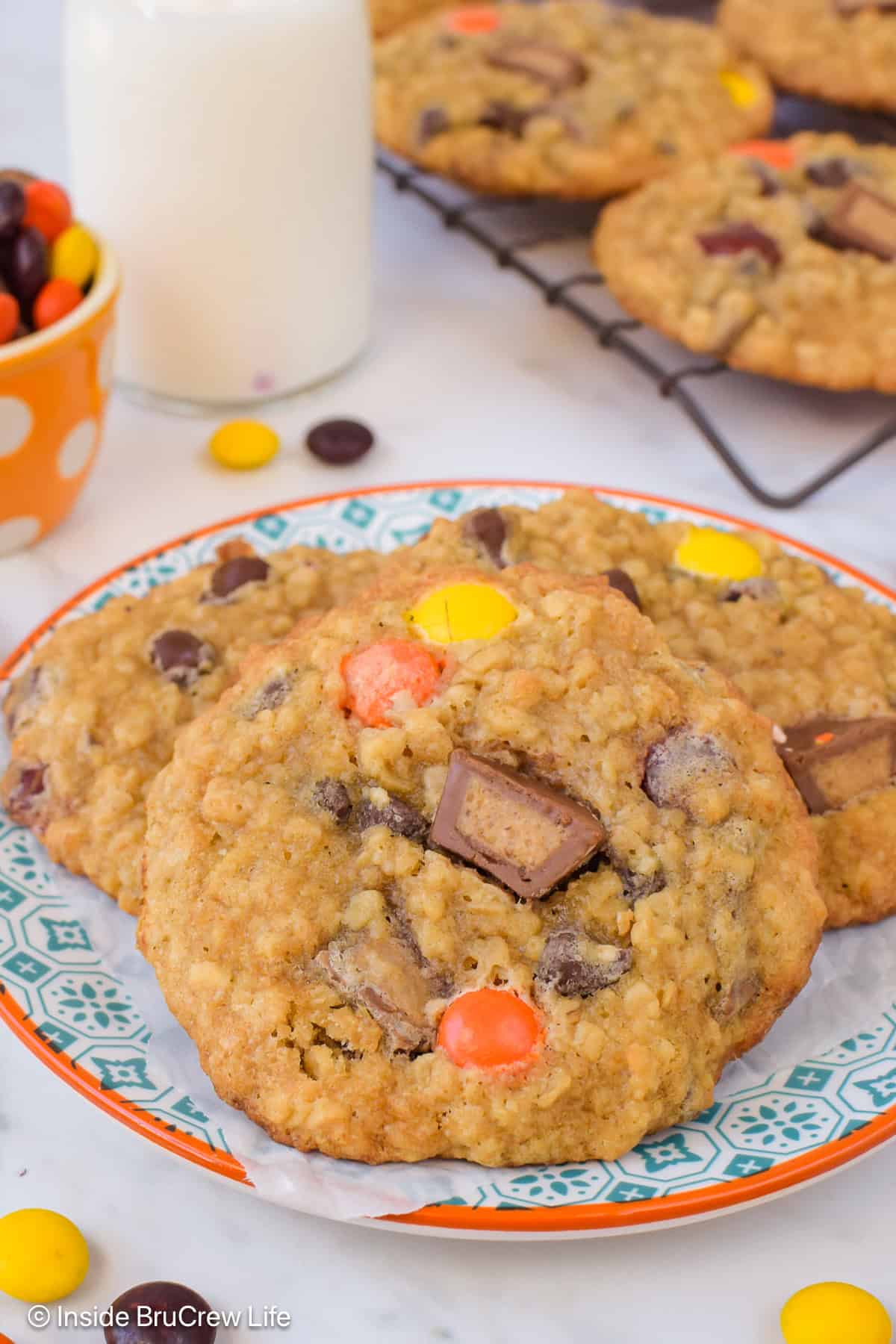 A close up of the banana and oat cookies made with banana and Reese's.