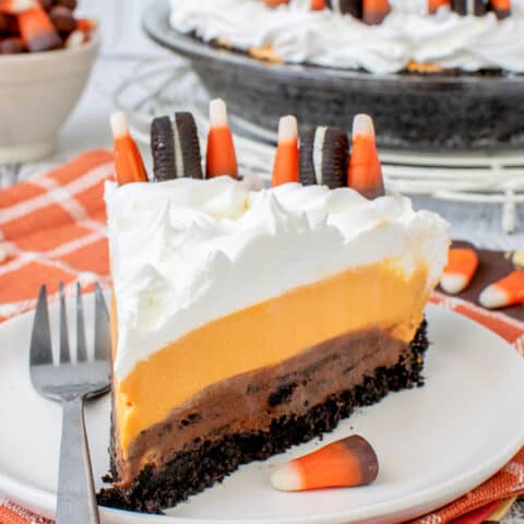 No Bake Halloween Oreo Cream Pie