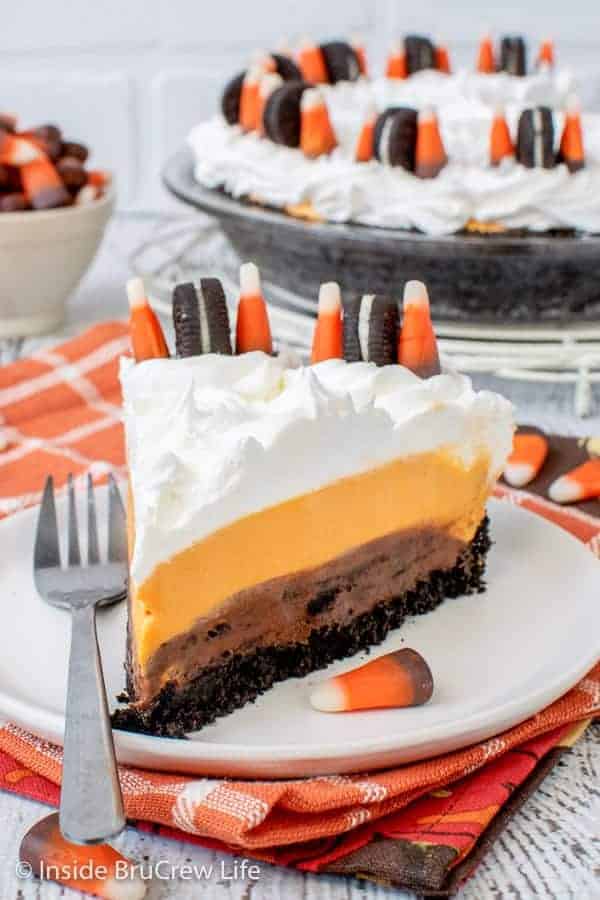 No Bake Halloween Oreo Cream Pie - Inside BruCrew Life