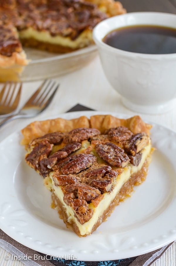 https://insidebrucrewlife.com/wp-content/uploads/2019/11/Pecan-Cheesecake-Pie-44-1.jpg