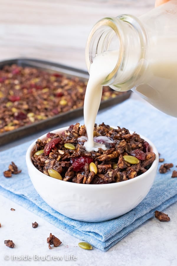 Salted Chocolate Grain Free Granola - this healthy homemade granola is loaded with nuts, coconut, and mix ins. Easy recipe to make for breakfast or after school snacks. #healthy #granola #grainfree #breakfast #homemade #glutenfree #vegan #dairyfree