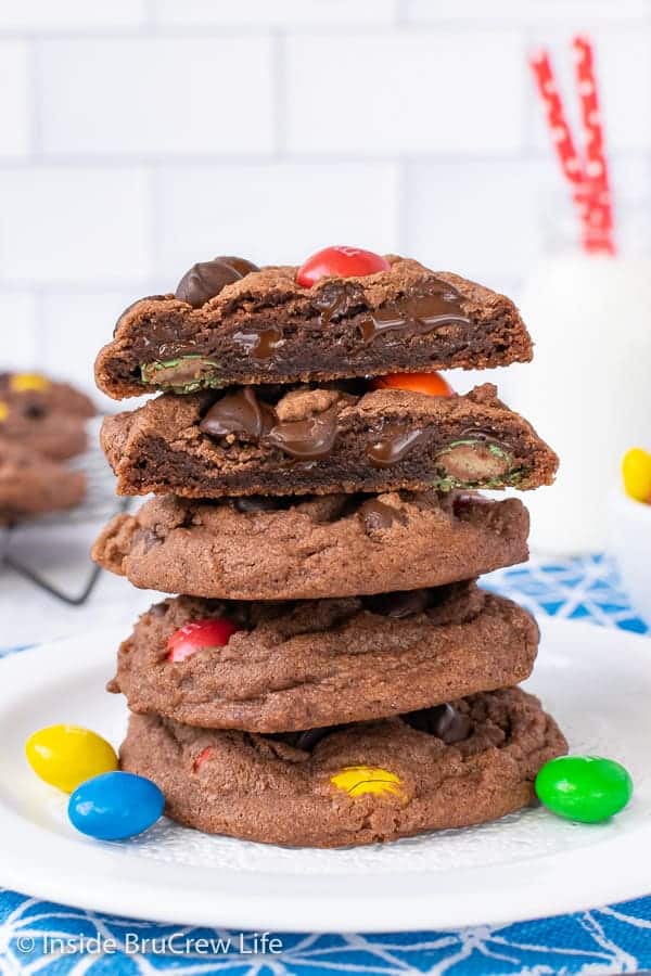 Fudge Stuffed M&M Cookies - Love to be in the Kitchen