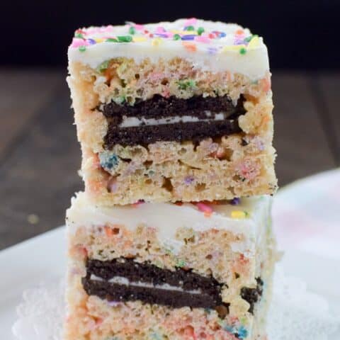 Oreo Stuffed Rice Krispie Treats