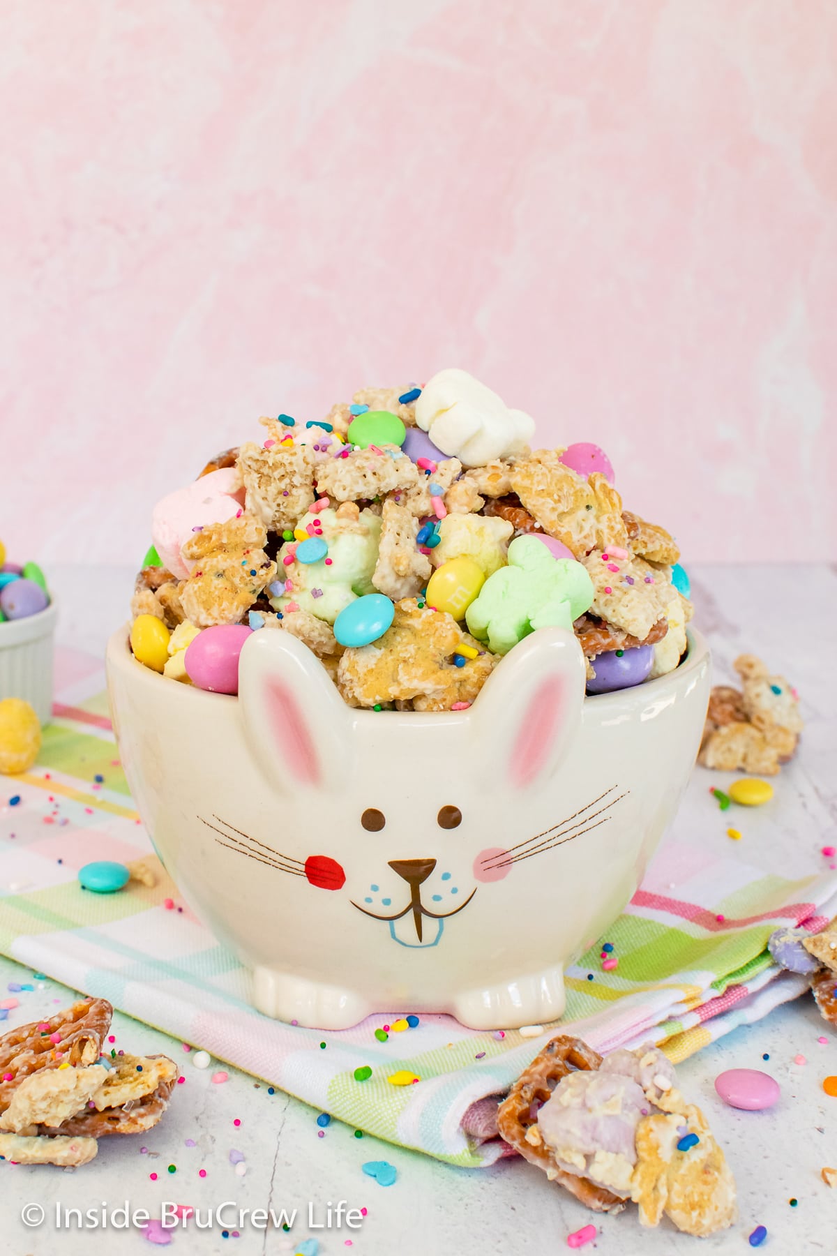 A bunny bowl filled with an Easter trail mix.
