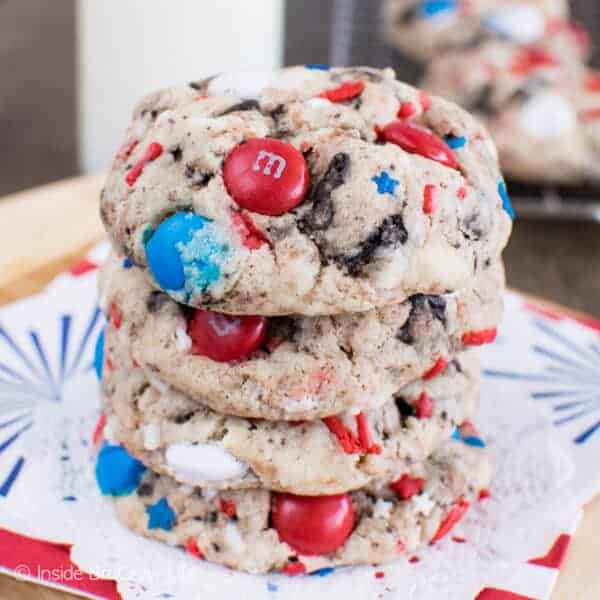 4th of July Fireworks Cookies {Cookies and Cream} - Inside BruCrew Life