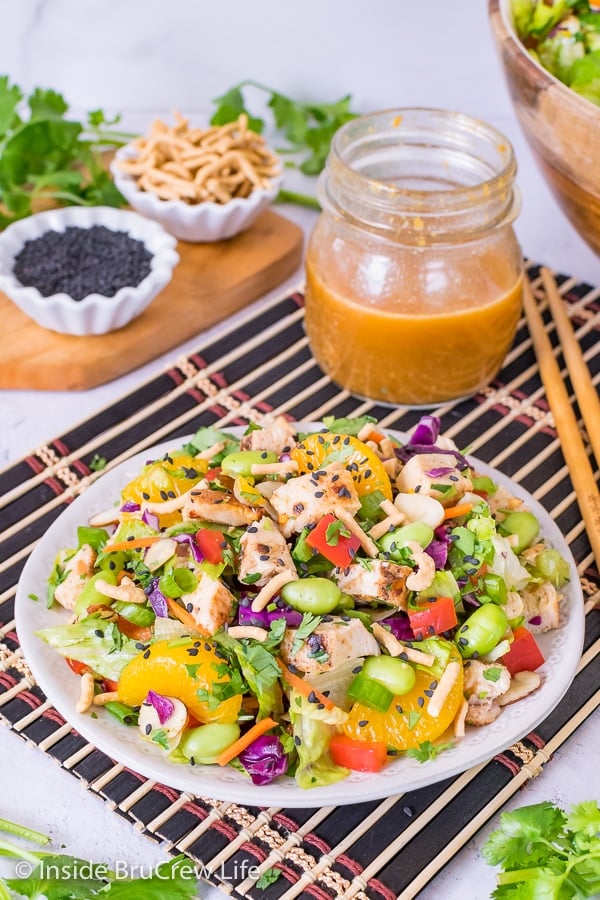 https://insidebrucrewlife.com/wp-content/uploads/2020/08/Asian-Chicken-Salad-14-1.jpg