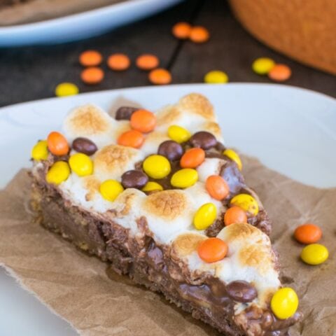 Reese’s S’mores Cookie Pizza Recipe