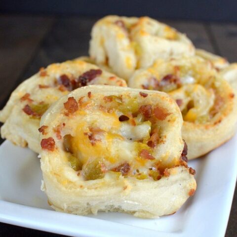 Spicy Bacon and Cheese Pinwheels