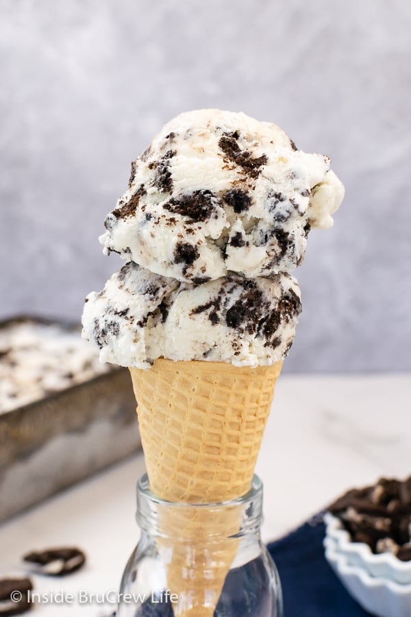 Cookies and Cream Ice Cream Recipe - Inside BruCrew Life